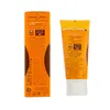 تصویر ضد آفتاب رنگی فاقد چربی SPF35 سان سیف