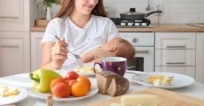 بهترین غذا برای درمان یبوست کودکان و نوزادان چیست؟