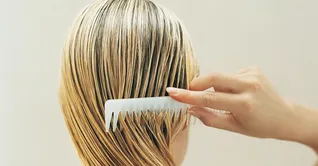 شامپوی کراتینه برای چه افرادی مناسب است و چه مزایایی دارد؟
