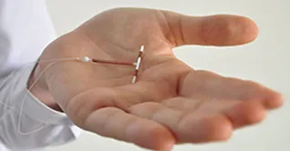 جلوگیری از بارداری با دستگاه داخل رحمی آی یو دی؛ انواع IUD، مزایا و معایب