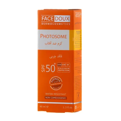 تصویر کرم ضد آفتاب فاقد چربی SPF 50 فوتوزوم فیس دوکس