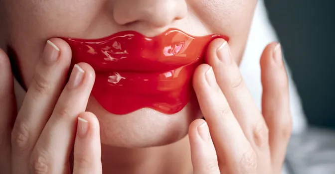 ماسک لب چیست و چه کاربردی دارد؟