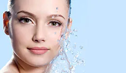 بهترین روش های آبرسانی پوست؛ از سنتی تا صنعتی!